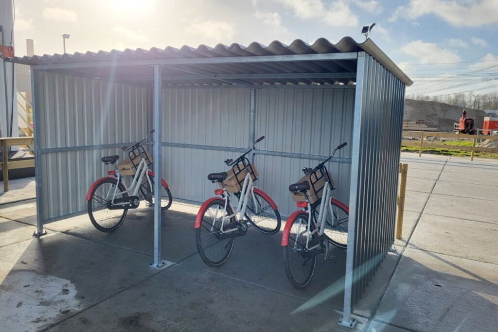 stalen fietsenhok voor scholen en bedrijven