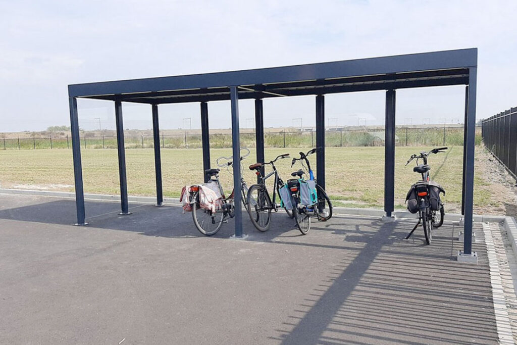 Fietsenhokken laten plaatsen