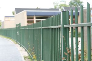 spijlenhekwerk laten plaatsen