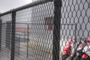 Bedrijfsterrein beveiligen hekwerk