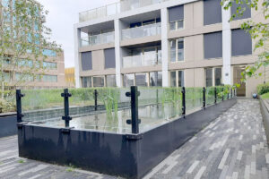 Zelf een hekwerk rond vijver plaatsen