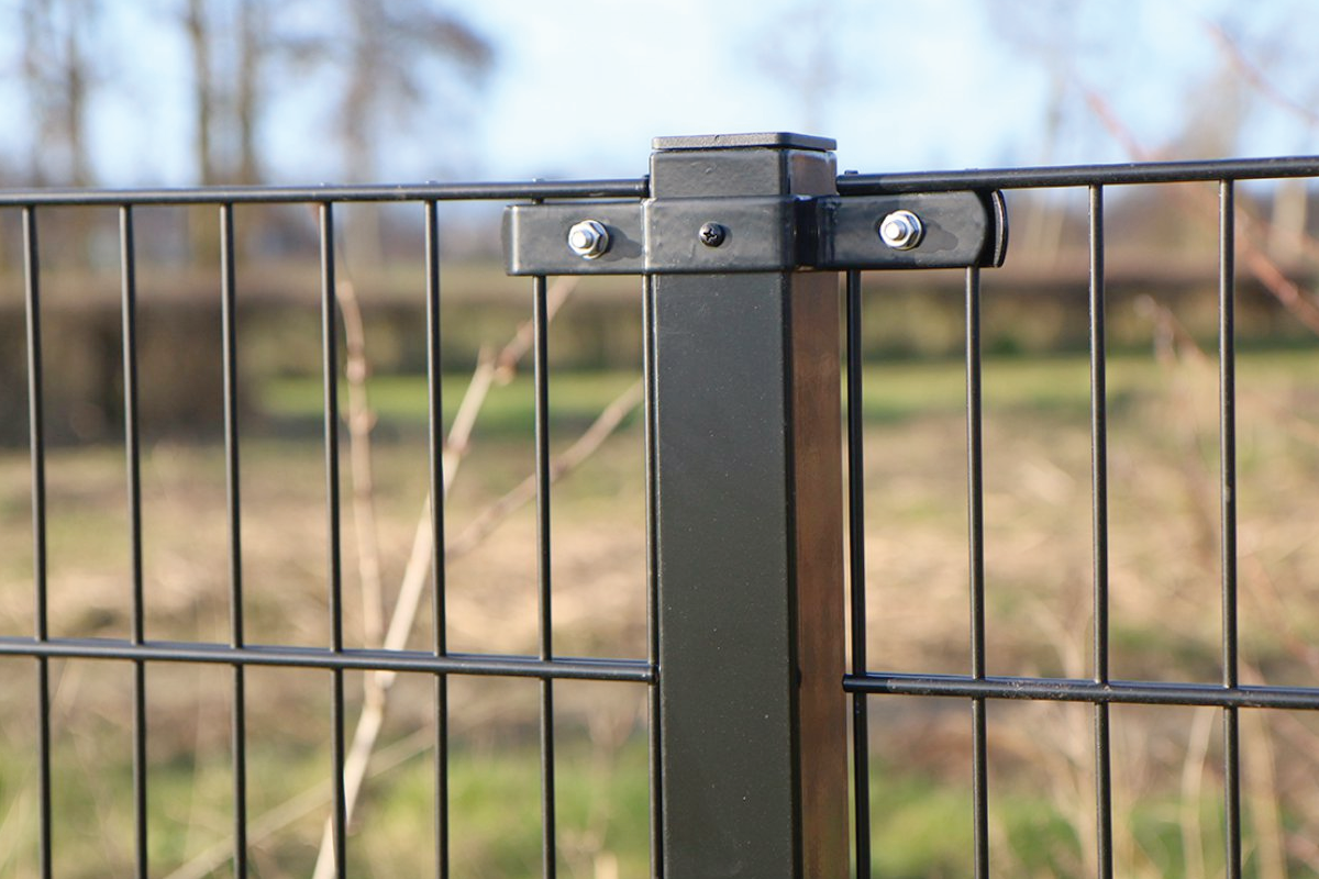 Hekwerk voor bedrijf laten installeren