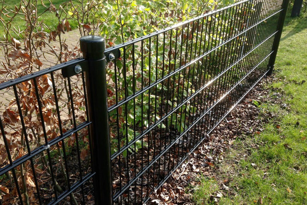 Voordelen dubbelstaafmat hekwerk in Friesland