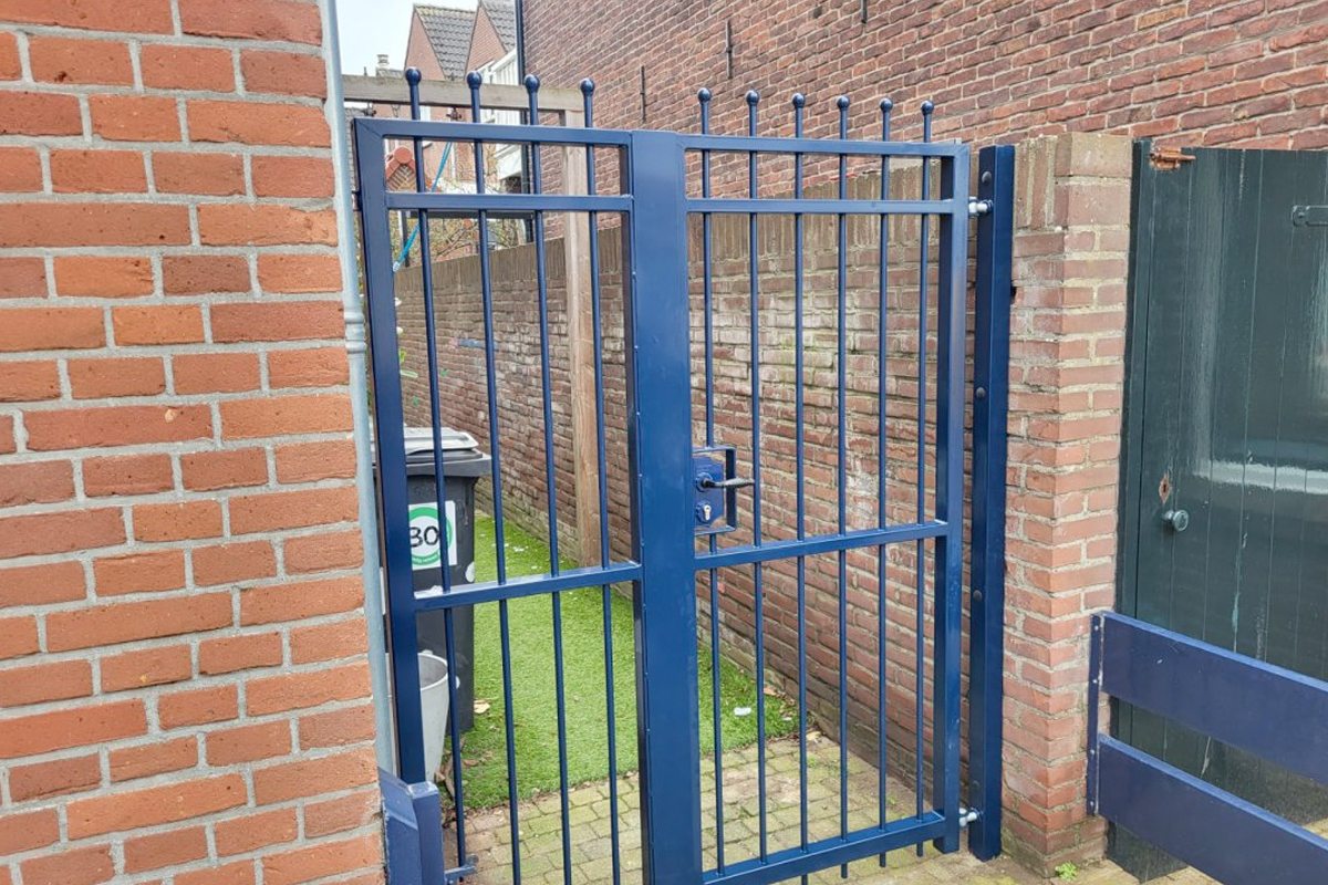 Stalen poort laten lassen