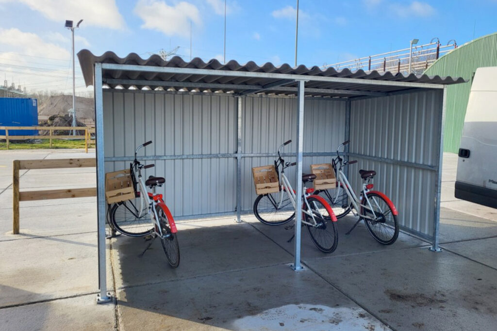 Fietsenhok in Biddinghuizen