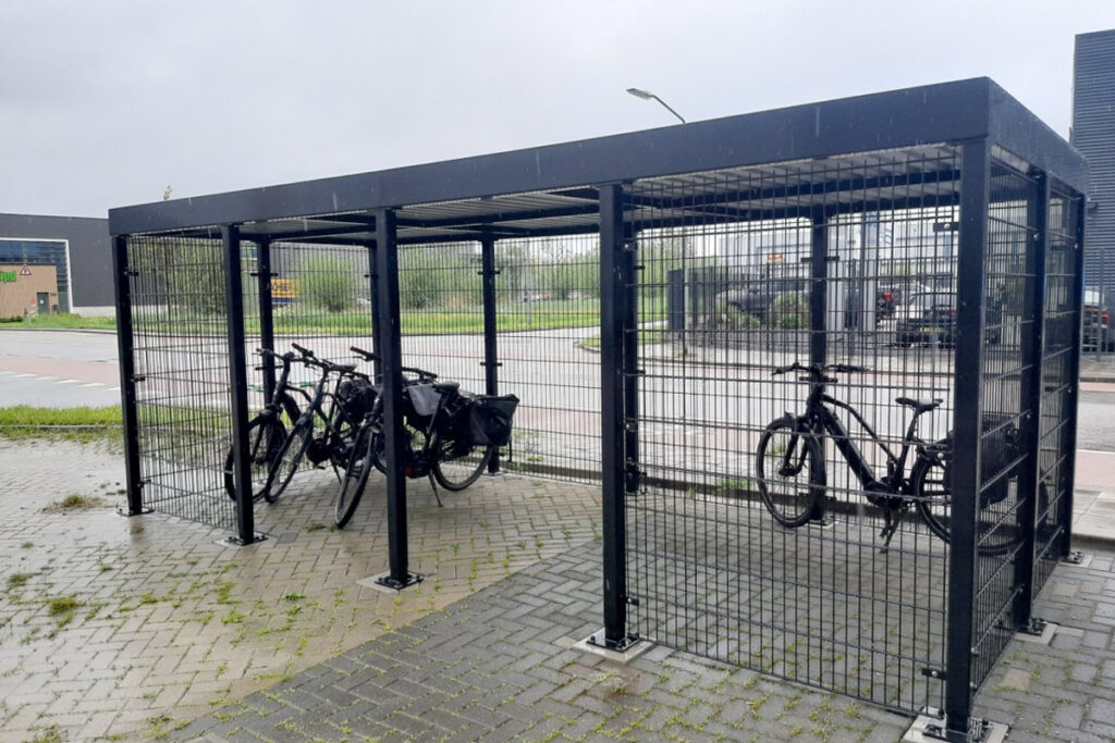 Fietsenhok in Kraggenburg