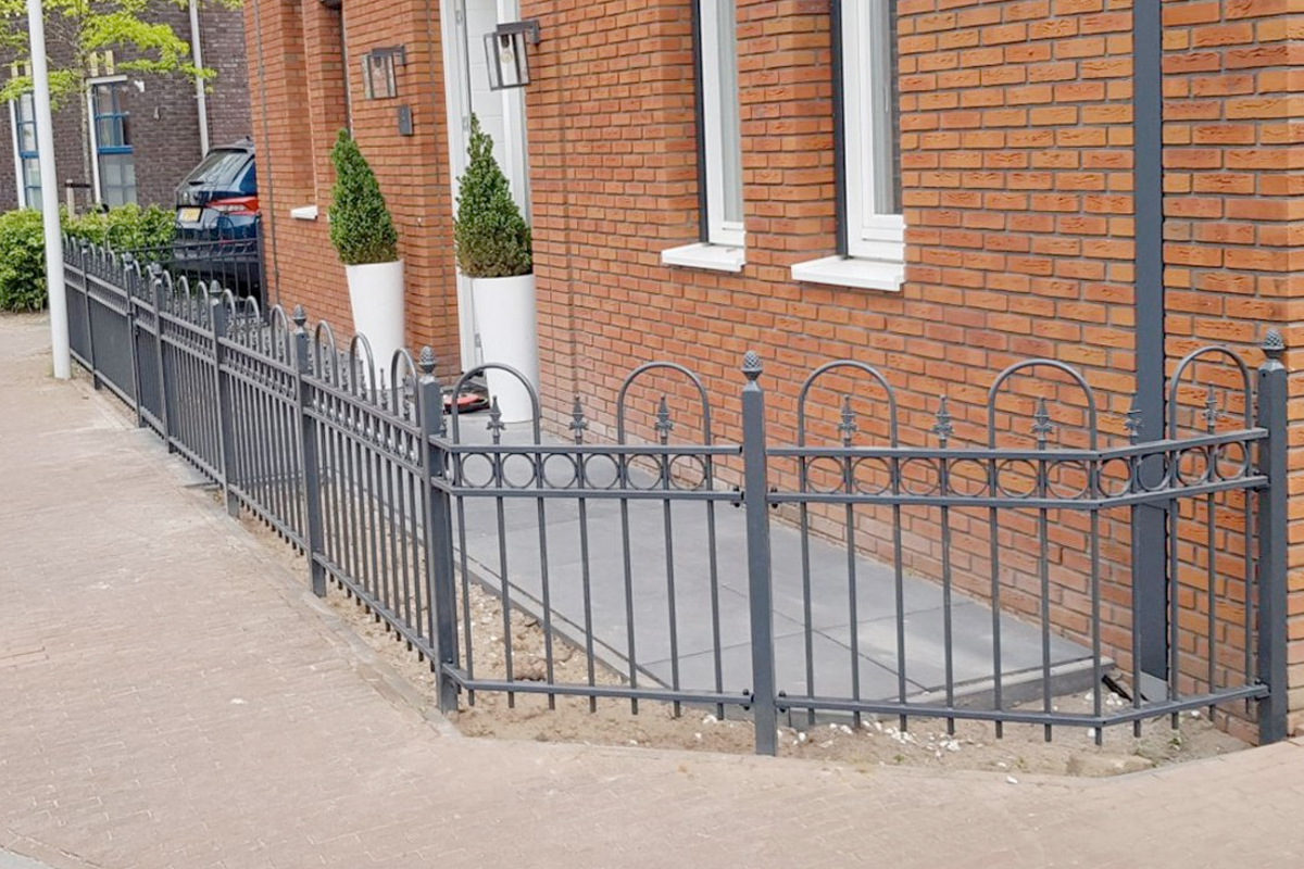 Sierhekwerk laten lassen